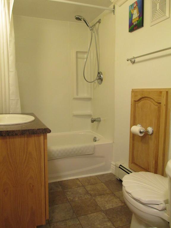 Comerford'S Ocean View Suites Holyrood Habitación foto