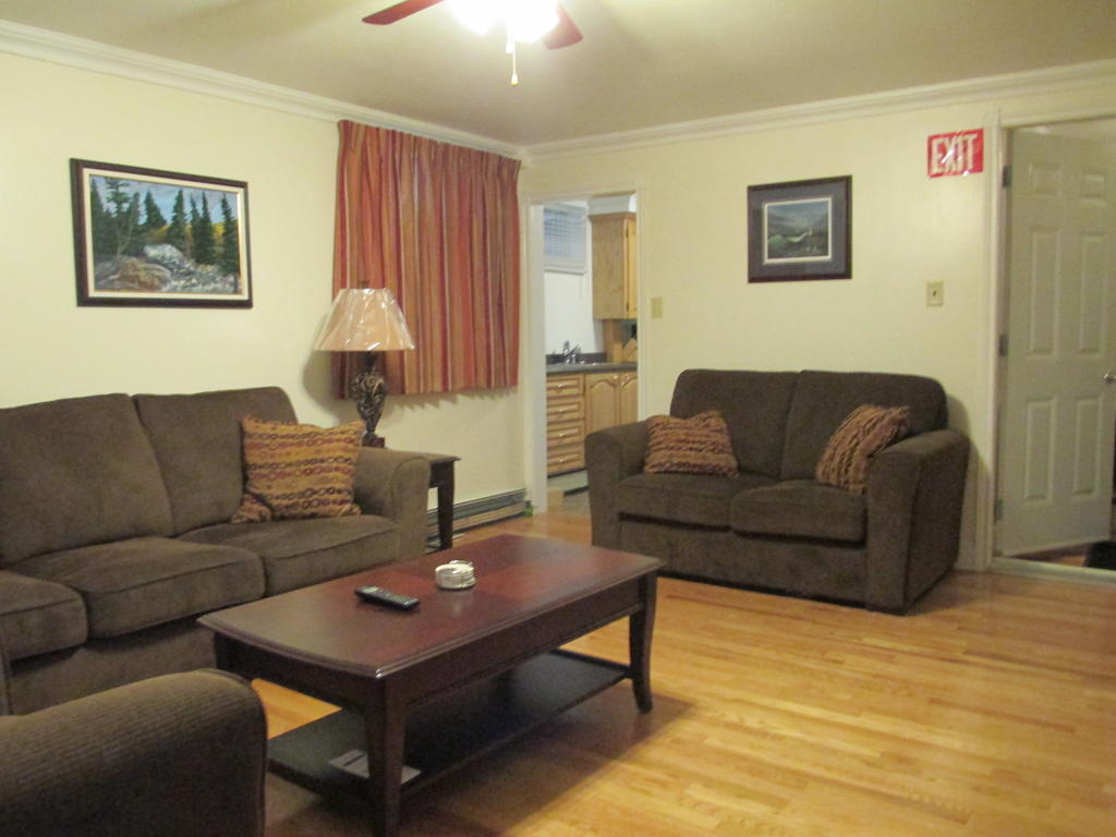 Comerford'S Ocean View Suites Holyrood Habitación foto